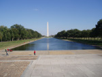 Walking by the Reflecting Pool layover near KDCA